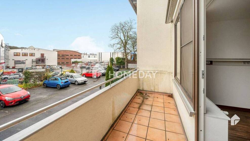 Bezugsfrei! Großzügige 6-Zimmer-Wohnung mit Balkon, EBK und 4 Stellplätzen in Wetter (Ruhr)