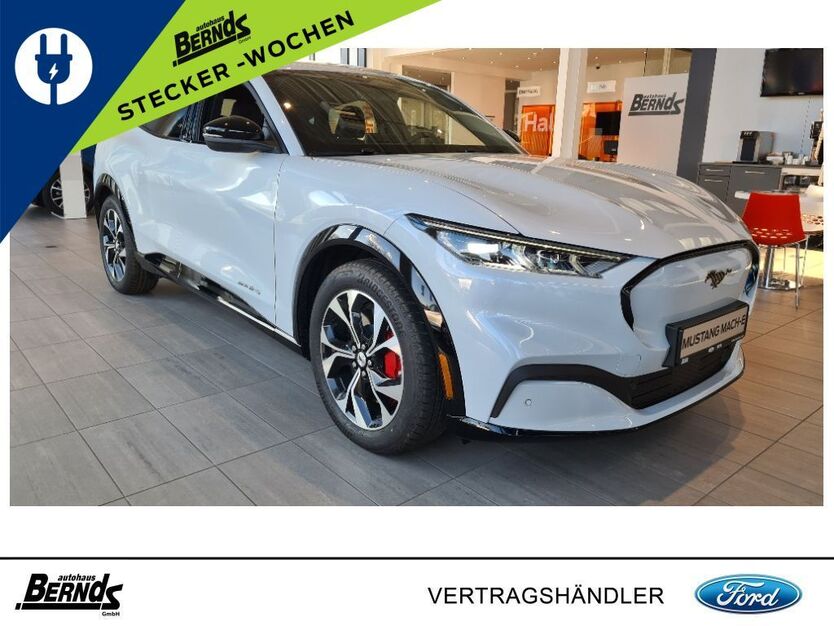 Ford Mustang Mach-E 19.500 km 43.590 € Duisburg 47167