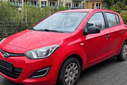 Hyundai i20 100.000 km 2.990 &euro; Herne (NRW) 44628