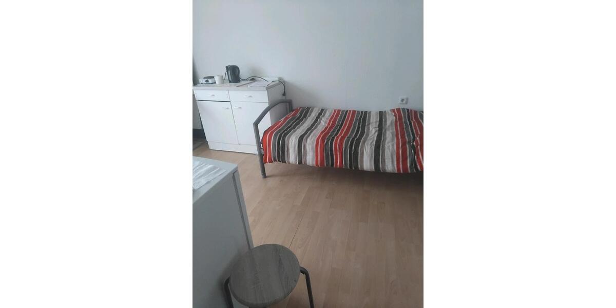 Etagenwohnung Bochum Bochum-Mitte - 1 Zimmer, 14 m&sup2;, 250&euro; | Angebot:26688534