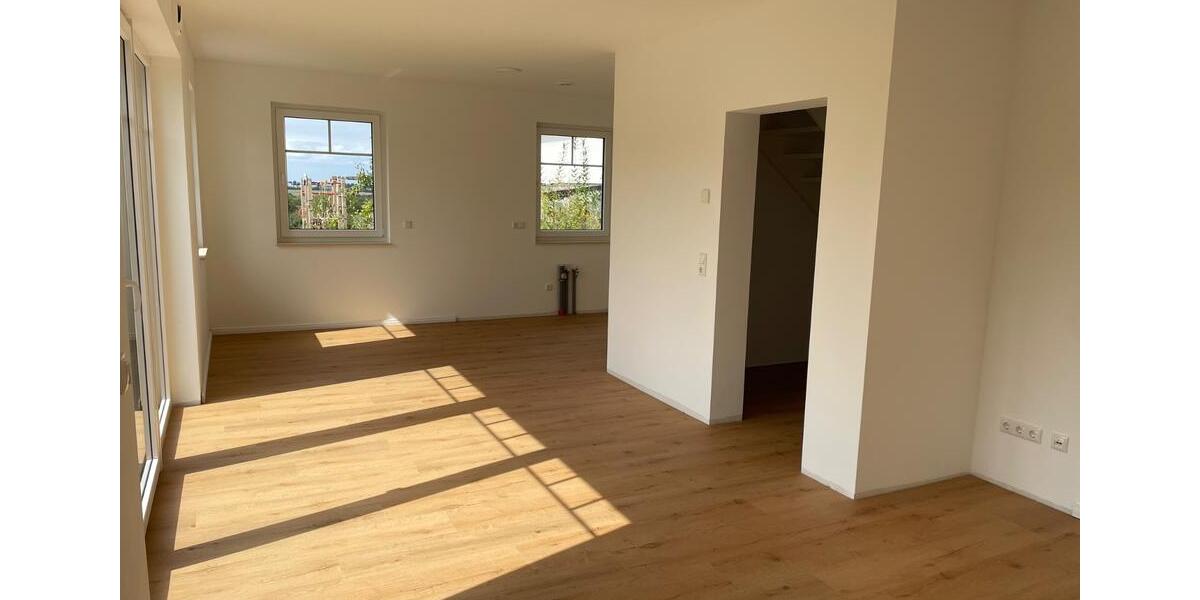 Etagenwohnung Holzwickede - 5 Zimmer, 134 m&sup2;, 2.200&euro; | Angebot:27571372