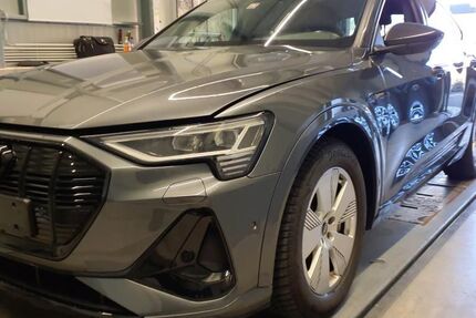 Audi e-tron 47.523 km 43.345 &euro; Hagen 58091