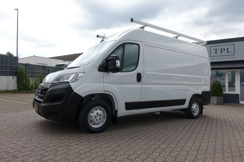 Opel Movano 49.700 km 21.950 € Essen 45329