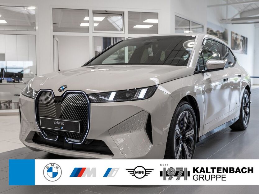 BMW iX 4.001 km 75.990 € Remscheid 42897