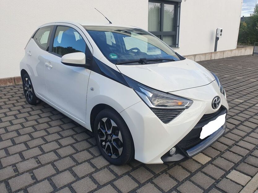 Toyota Aygo (X) 50.145 km 9.750 € Wuppertal 42329