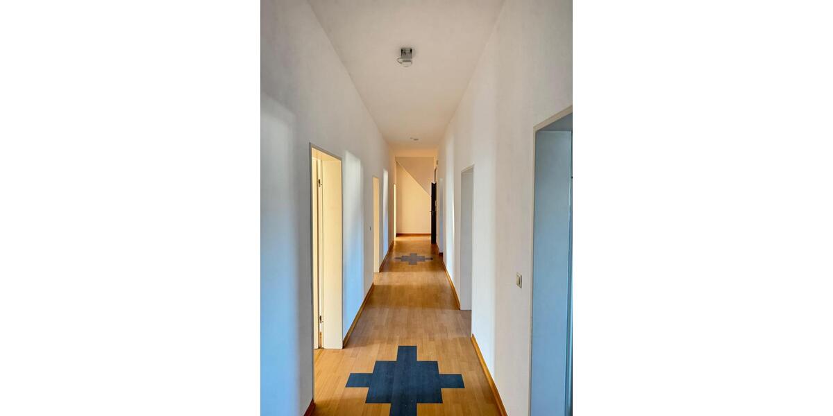 Maisonettenwohnung Essen Stadtbezirk VIII - 5 Zimmer, 140 m&sup2;, 1.190&euro; | Angebot:26681777