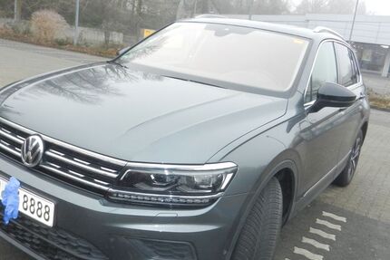 VW Tiguan 71.890 km 21.100 € Mülheim-Ruhr 45470