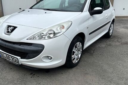 Peugeot 206 72.650 km 2.850 € Oberhausen 46147