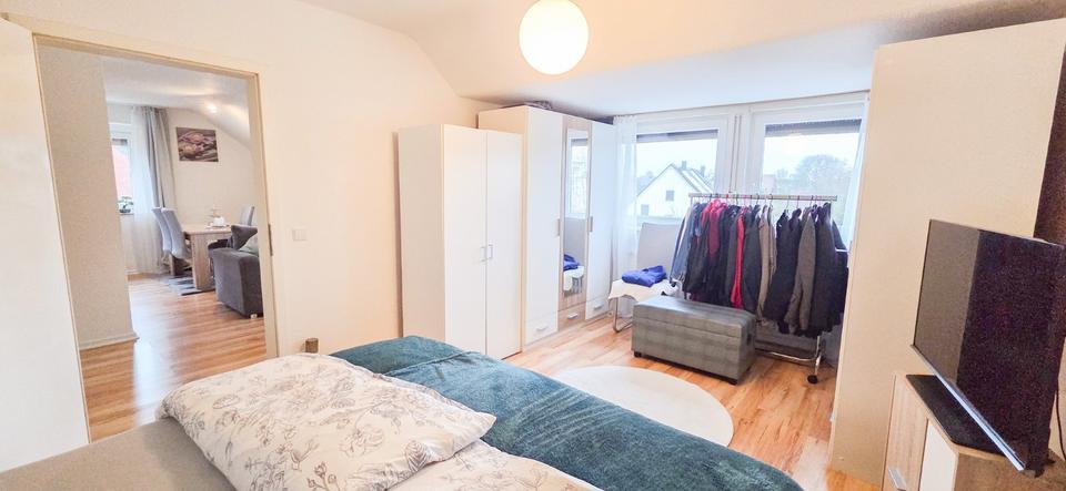 Dachgeschoßwohnung Bottrop Feldhausen - 3.5 Zimmer, 85 m&sup2;, 540&euro; | Angebot:25655187