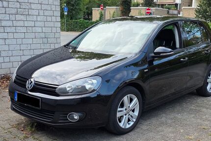 VW Golf 153.159 km 5.500 € Gelsenkirchen 45888