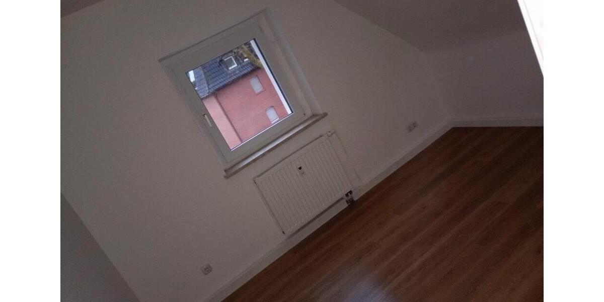 Dachgeschoßwohnung Gelsenkirchen Gelsenkirchen-Mitte - 2 Zimmer, 44 m&sup2;, 350&euro; | Angebot:26049211