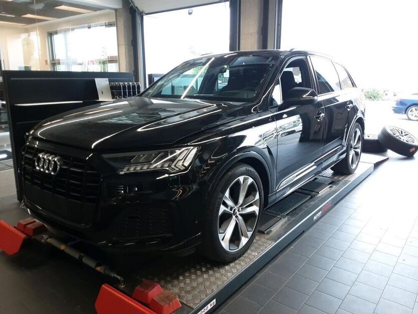 Q7