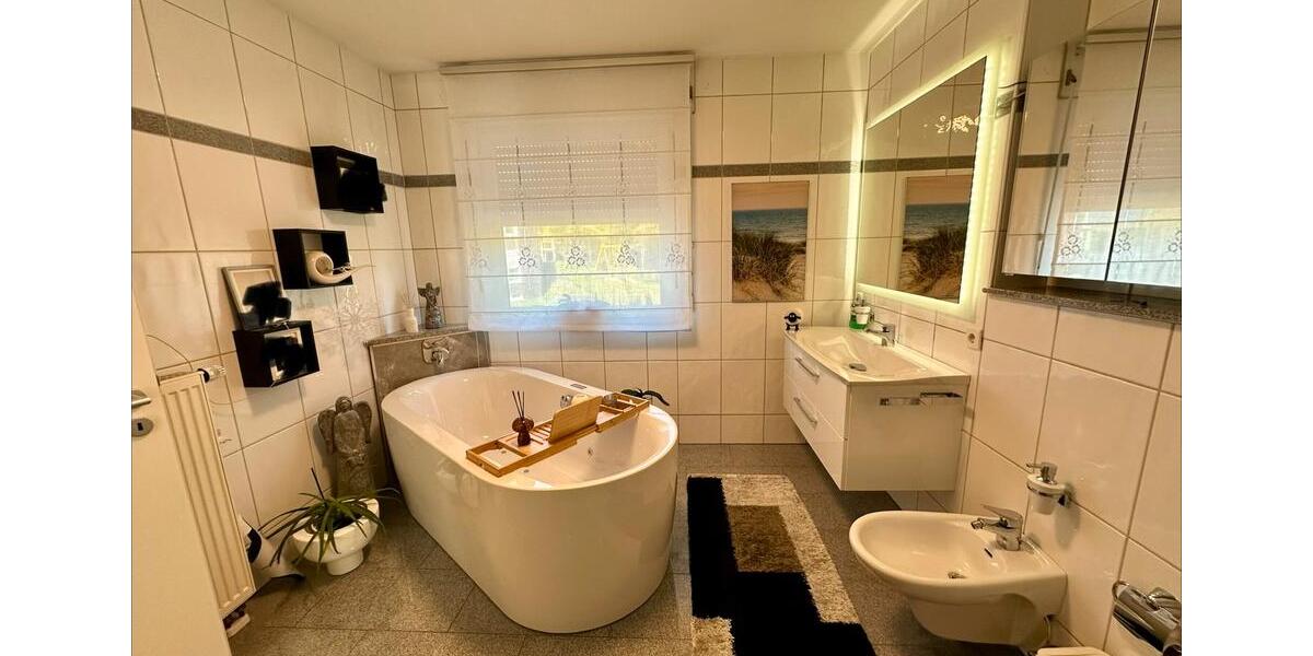Doppelhaushälfte Schwelm - 4 Zimmer, 156 m&sup2;, 550.000&euro; | Angebot:27534342