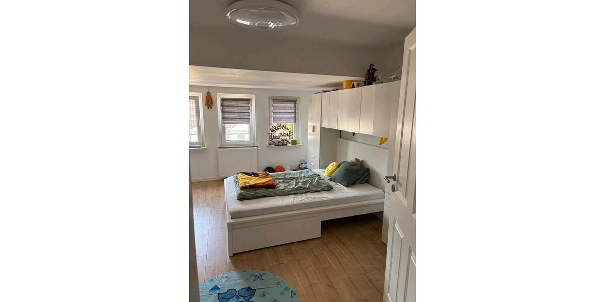 Dachgeschoßwohnung Dortmund Mengede - 4 Zimmer, 125 m&sup2;, 950&euro; | Angebot:27594107