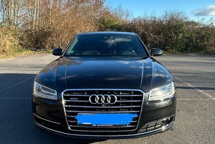 Audi A8 180.000 km 23.600 &euro; Recklinghausen 45659