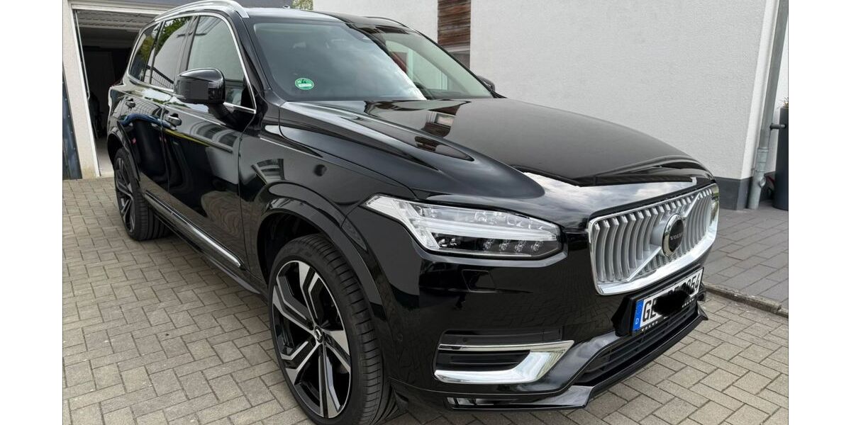 Volvo XC90 29.950 km 62.300 &euro; Gelsenkirchen 45886