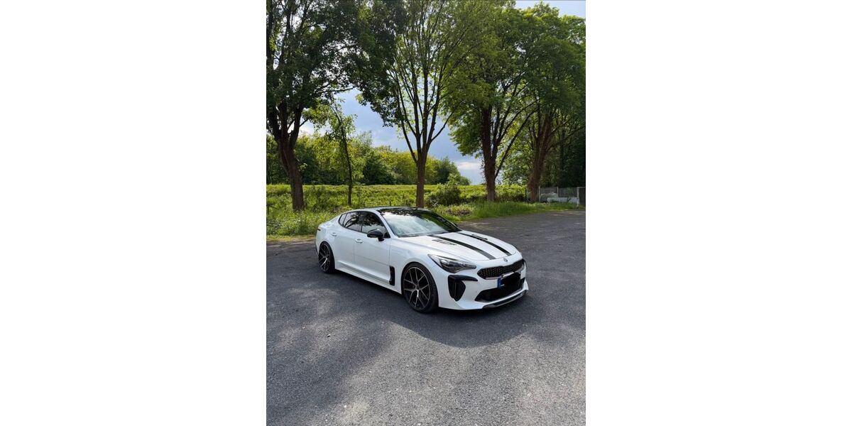 Kia Stinger 110.000 km 29.699 &euro; Selm 59379