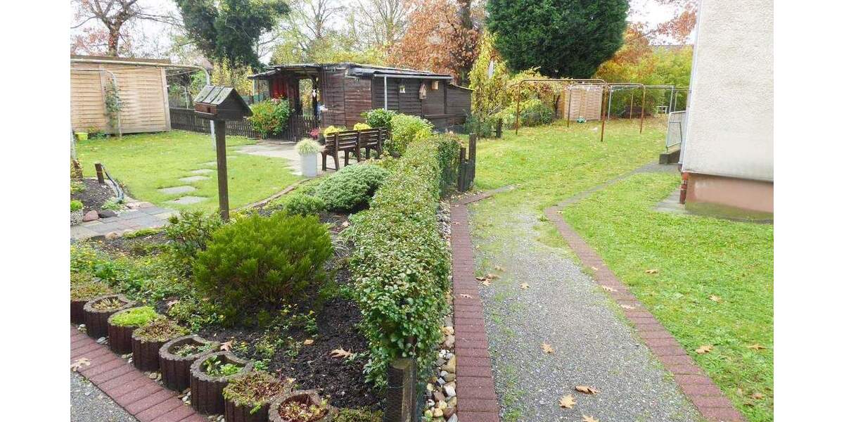 NEU*NEU*NEU!! Frisch RENOVIERTE 2-Zimmer-Wohnung mit neuem Tageslichtbad und Vinyldesign-Boden 2 zimmer