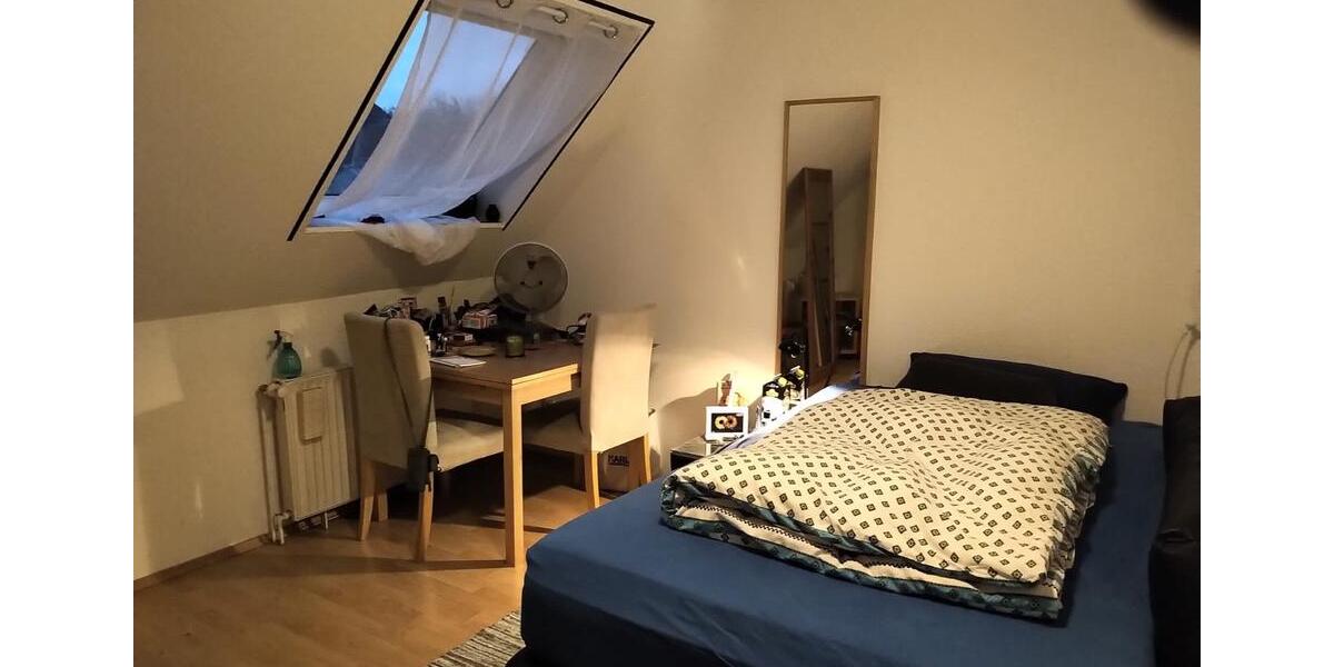 Dachgeschoßwohnung Wülfrath - 1 Zimmer, 24 m&sup2;, 375&euro; | Angebot:25146707