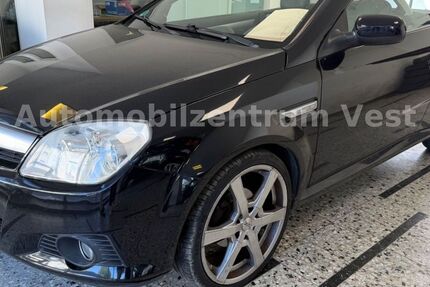 Opel Tigra 135.000 km 3.170 &euro; Recklinghausen 45657