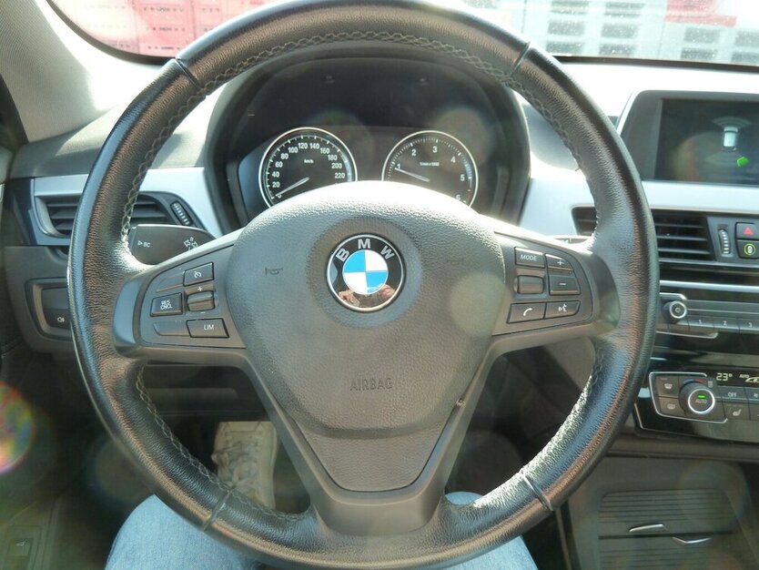 BMW X1 X drive18 D Avantage Sportsitzei AHK PDC DAB 188.000 km 16.800 € Ratingen 40885