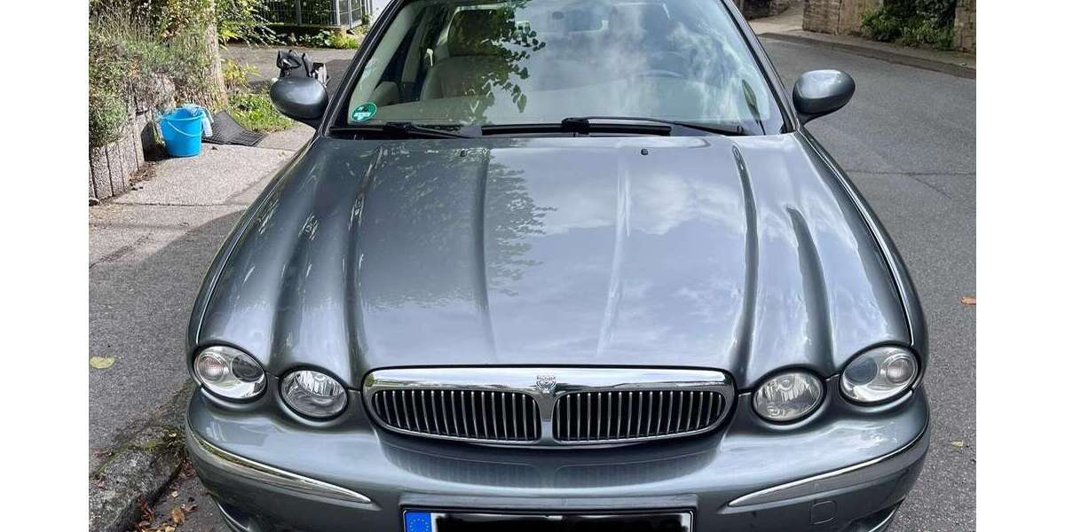 Jaguar X-Type 179.000 km 5.600 &euro; Wuppertal Beyenburg 42399