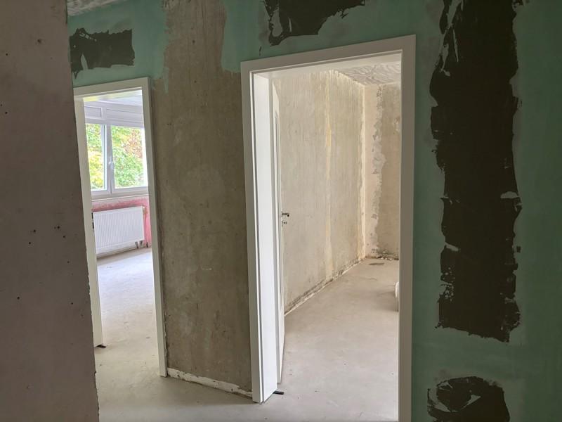 Exklusive 3-Zimmer Wohnung mit hochwertiger Ausstattung und nagelneuer EBK zimmer