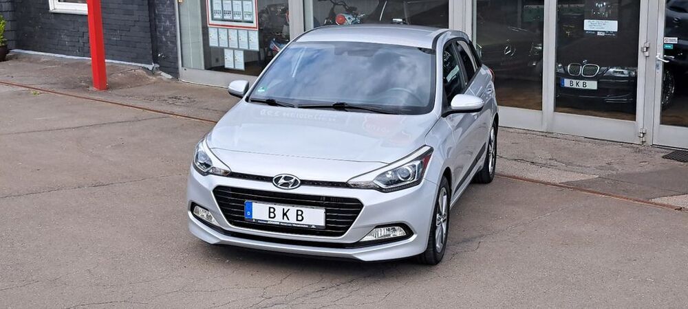 i20