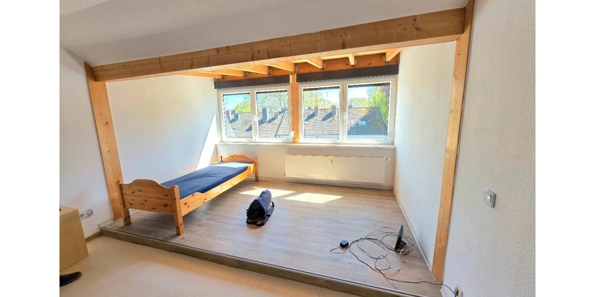 Dachgeschoßwohnung Dortmund Hörde - 1 Zimmer, 33 m&sup2;, 329&euro; | Angebot:26420221