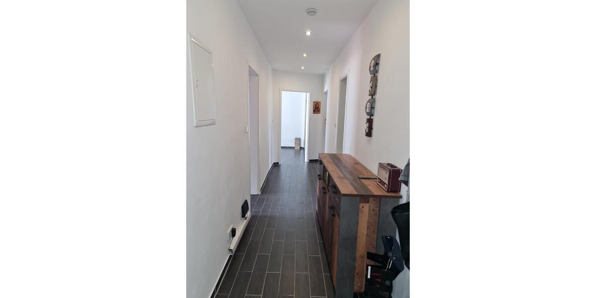 Hochparterre Hagen Hagen-Mitte - 3 Zimmer, 81 m&sup2;, 165.000&euro; | Angebot:27191527