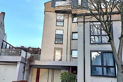 EXKL. Moderne, 4 Z., ETW, 150 qm Wfl., in RUHIHER LAGE (Erbpacht)