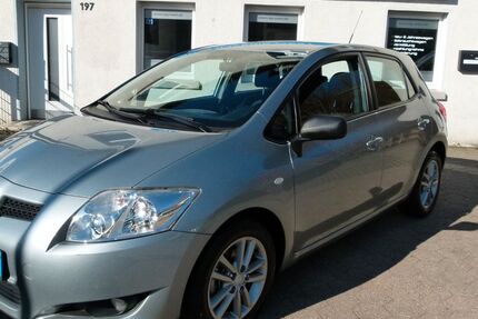 Toyota Auris 122.088 km 5.290 &euro; Bochum 44809