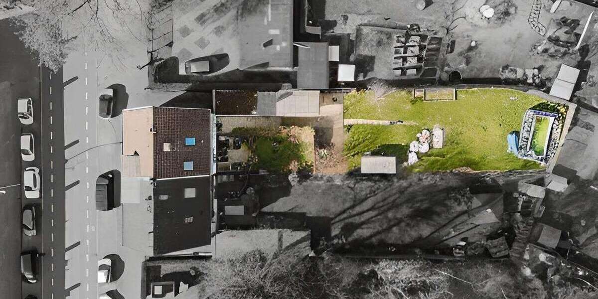 Haus zum Kaufen in Oberhausen 330.000 € 150 m² 8 zimmer