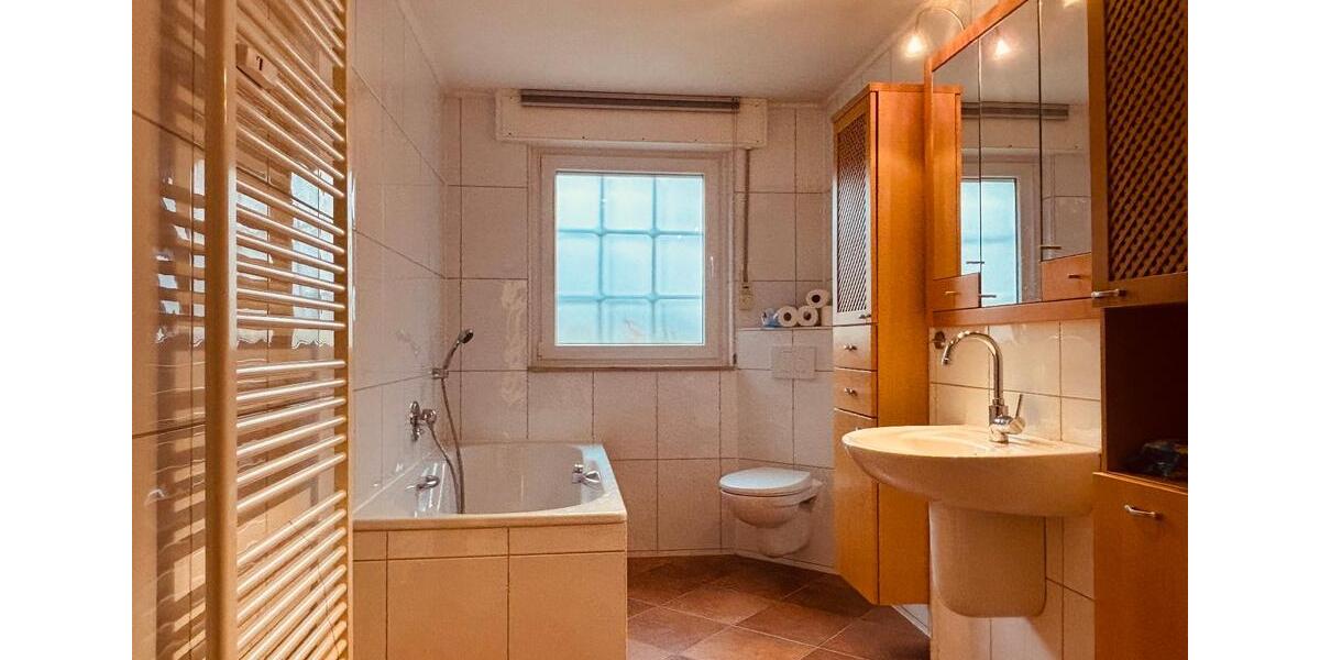 +++ Mehrgenerationenhaus mit Garten in Osterfeld-Ost +++ 6 zimmer