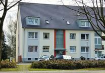 Erstbezug nach Modernisierung: Helle EG 3½ Zimmer + Garage