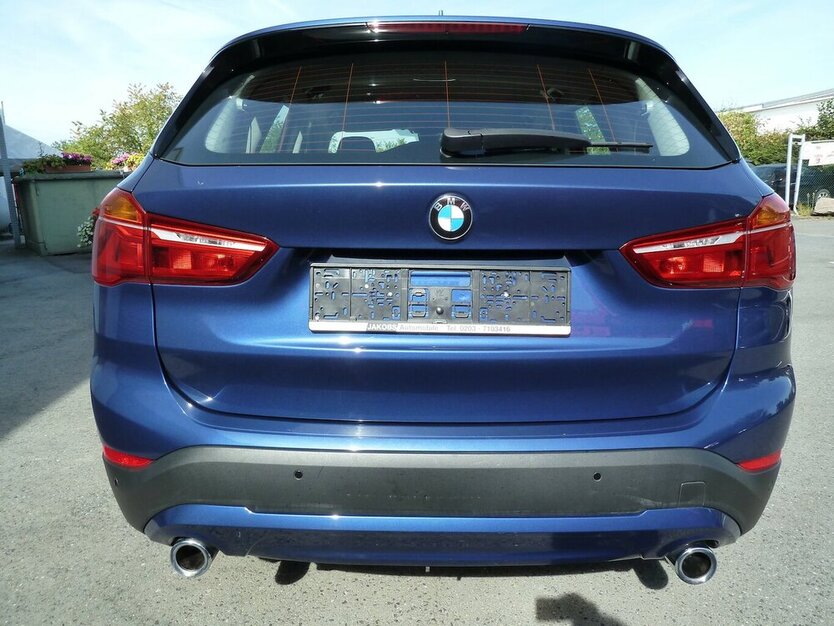 BMW X1 X drive18 D Avantage Sportsitzei AHK PDC DAB 188.000 km 16.800 € Ratingen 40885
