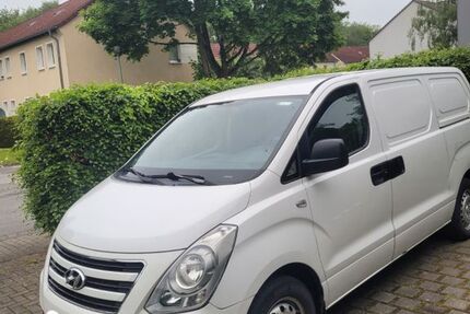 Hyundai H-1 Starex 320.000 km 3.250 &euro; Essen 45127