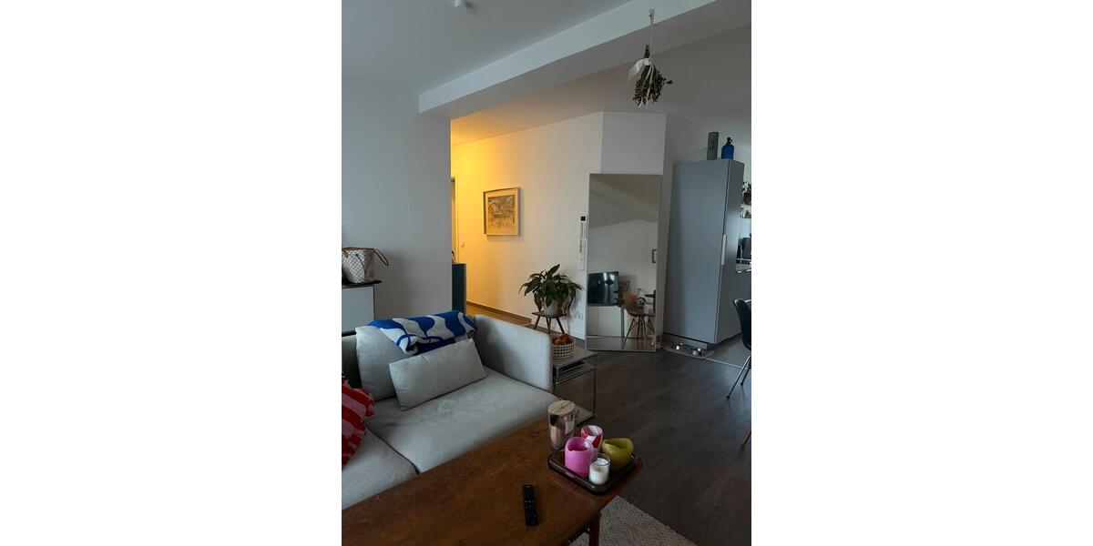Etagenwohnung Essen Stadtbezirk II - 2.5 Zimmer, 83 m&sup2;, 1.240&euro; | Angebot:25749518