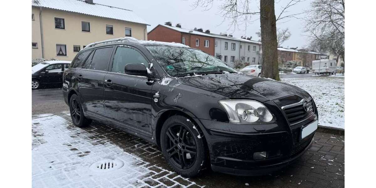 Toyota Avensis 259.802 km 2.800 &euro; Lünen 44534