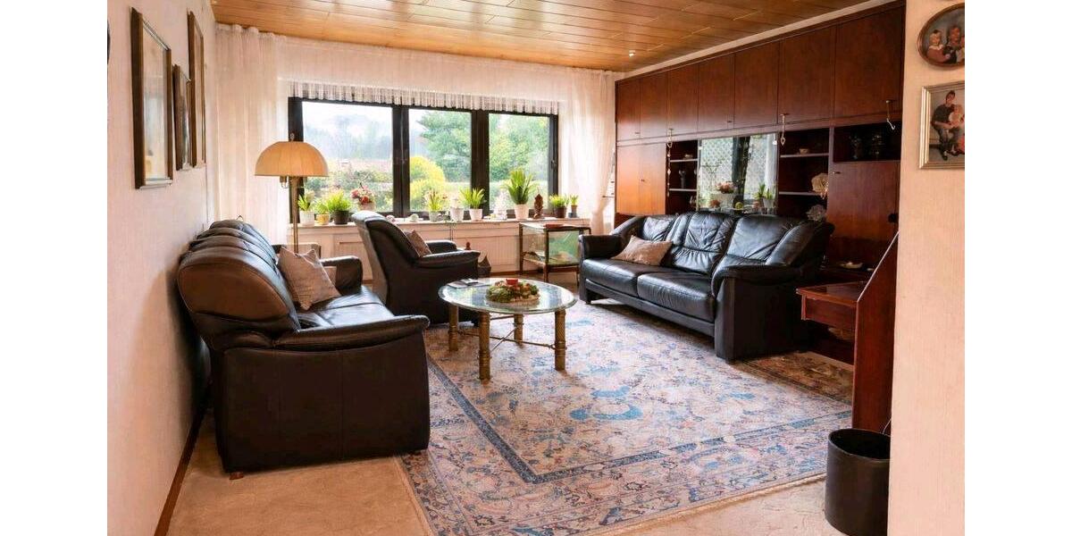 Erdgeschoßwohnung Oberhausen Schmachtendorf - 2.5 Zimmer, 90 m&sup2;, 229.000&euro; | Angebot:26721501