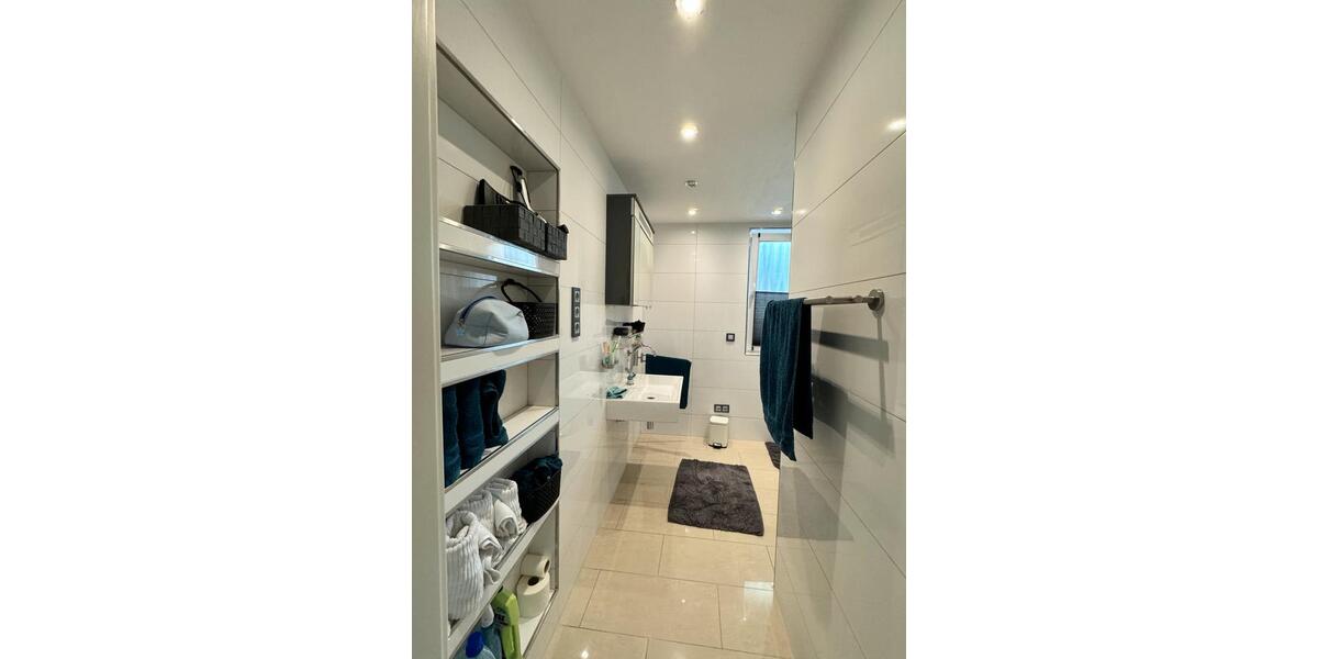 Reiheneckhaus Einfamilienhaus mit großem Garten & großer Garage zimmer