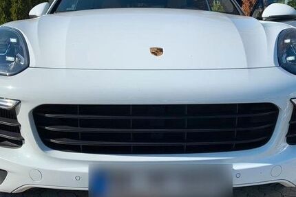 Porsche Cayenne 220.000 km 33.000 € Dortmund 44369