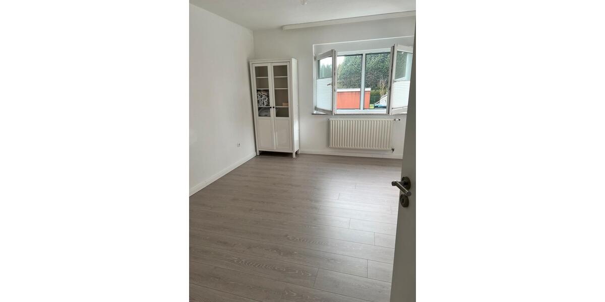 Helle 3‑Zimmer-Erdgeschosswohnung mit Balkon, saniert, 64,56 m 3 zimmer