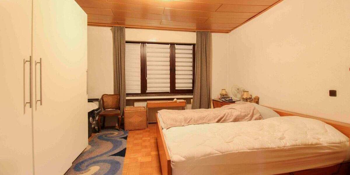 Mehrfamilienhaus, Wohnhaus Bochum Laer - 6 Zimmer, 349.000&euro; | Angebot:25265689