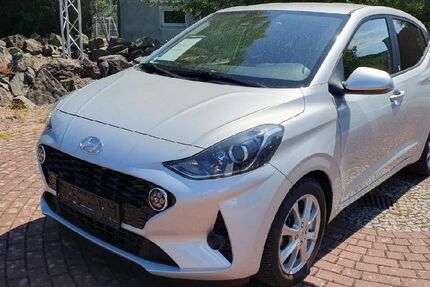 Hyundai i10 5.698 km 13.995 &euro; Hagen 58091