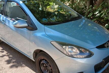 Mazda 2 198.000 km 899 &euro; Essen 45356