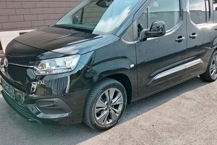 Toyota Proace City 92.000 km 18.699 € Oberhausen 46047