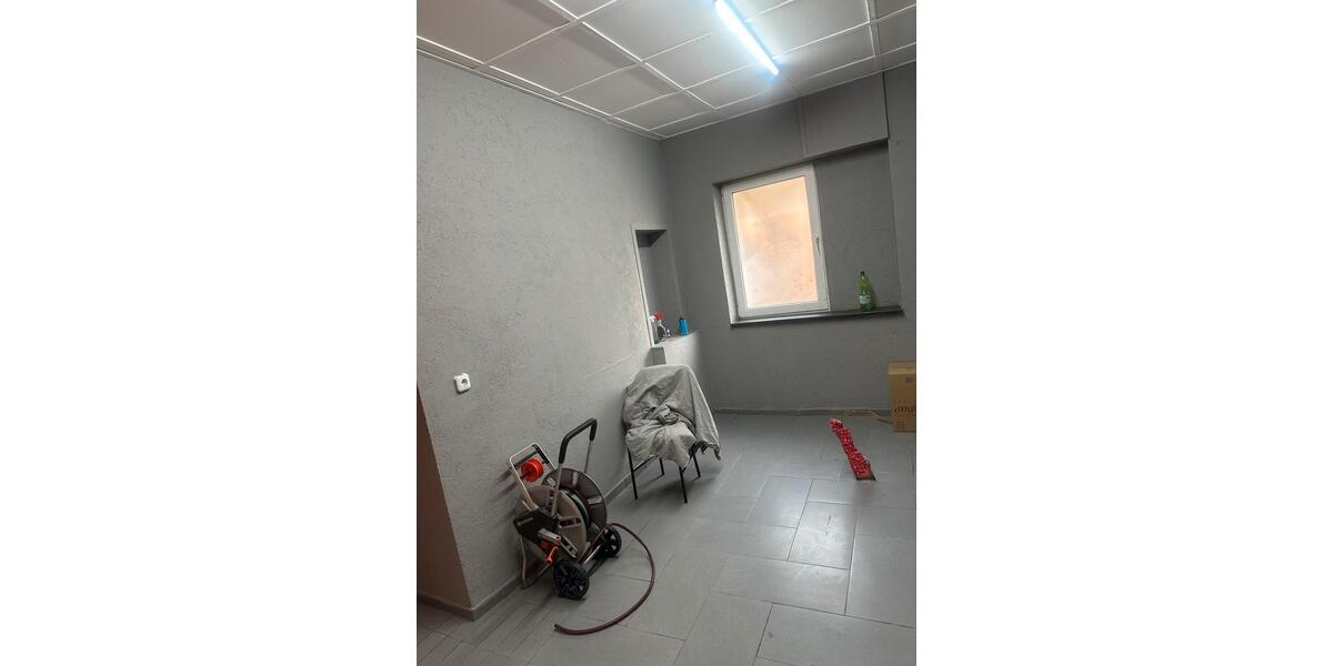 Lagerraum zu vermieten – ideal für Bar oder Café (Top Lage) zimmer