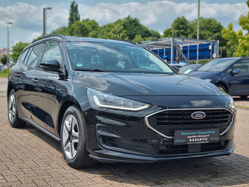 Ford Focus 44.072 km 17.990 € Essen 45141