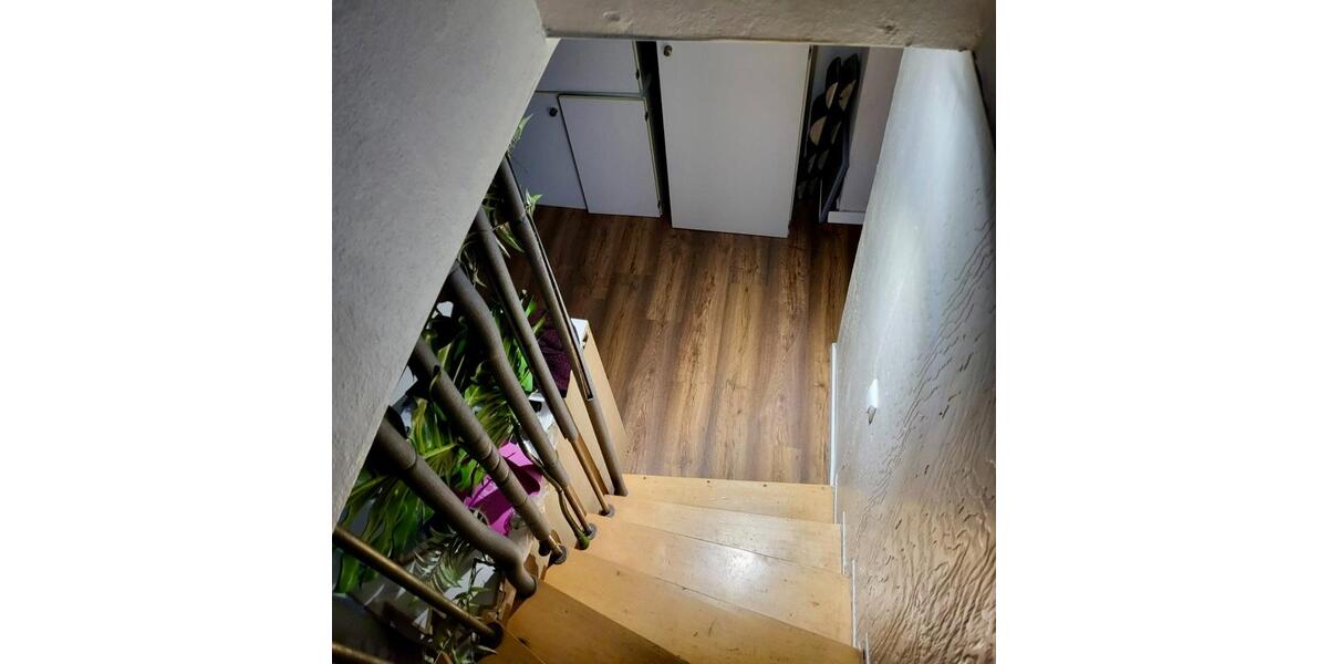 Dahlhausen: Renovierte 3,5 Zimmer EG Wohnung mit Terrasse 3.5 zimmer